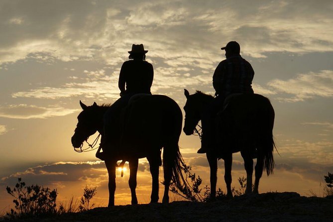 Sunset Horseback Riding Tour Through San Miguel de Allende - Riding into San Miguel at sunset