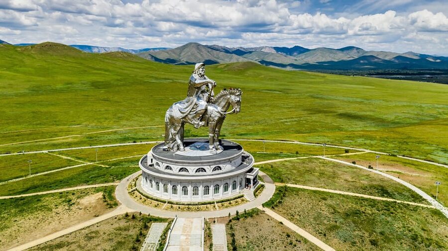 Terelj National Park: Tour with horse riding and hiking - Timing, weather, and group size