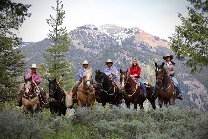 Teton View Horse Riding with Lunch - A horseback route built around the view