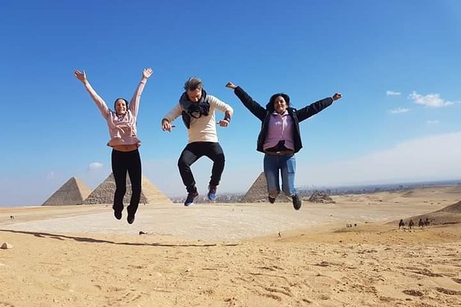 Tour in Pyramids, Ride Camel or Horse With Lunch - Khufu, Khafre, and Menkaure in one visit