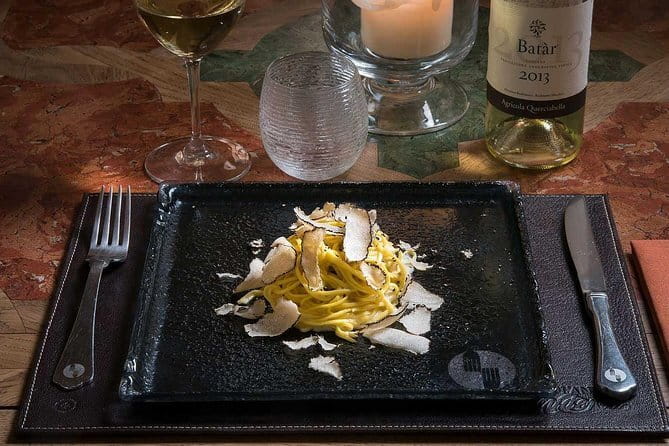 Truffle hunt, Lunch, Horse riding, a top half-day near Florence - Meeting Fosco and the truffle dogs