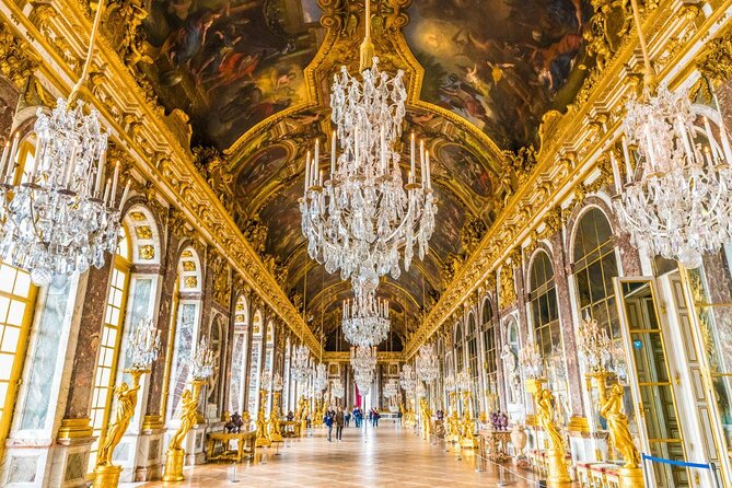 Versailles Private Tour : Horse-riding, Gastronomy & the Palace - Riding into the Royal Gardens