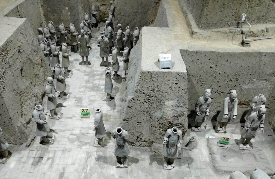 Xi'an: Half-Day Terracotta Warriors & Horses Museum Tour - The guide can make or break the visit